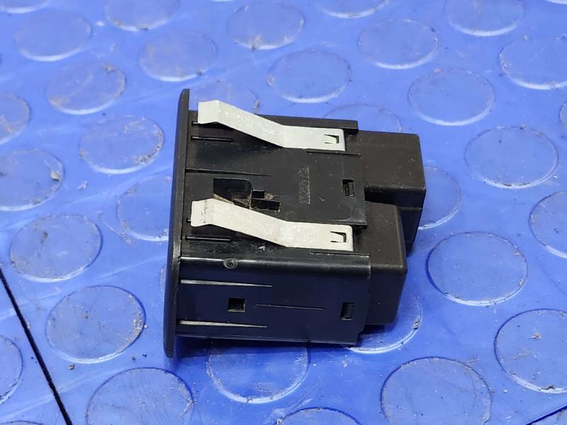 2017 Dodge Grand Caravan Door Switch Front