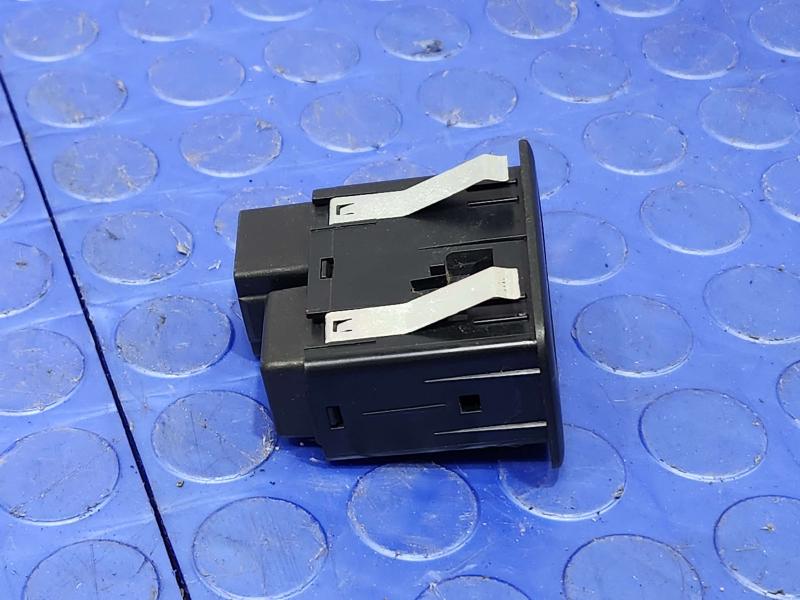2017 Dodge Grand Caravan Door Switch Front