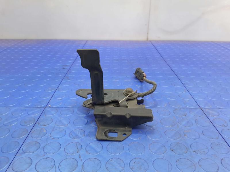 2007 Chevrolet Silverado 1500 Hood Latch