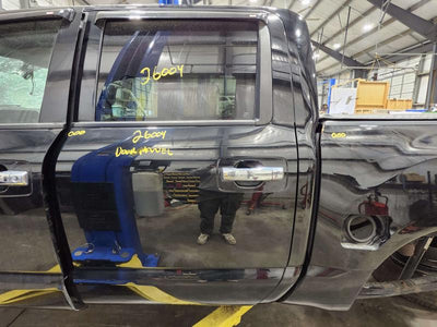 2019 Nissan Titan Rear Door