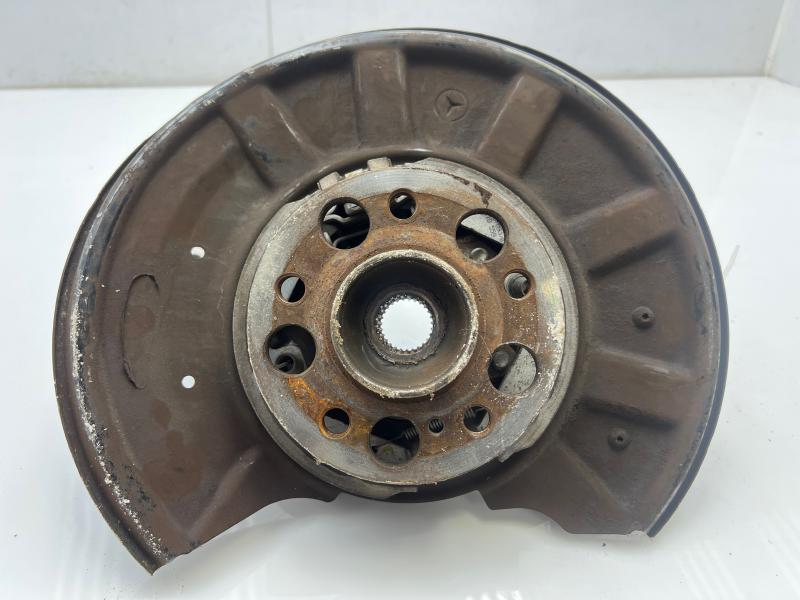2010 - 2016 Mercedes E Class W212 Type Rear Spindle Knuckle w/ Hub RWD ONLY LH Driver Side OEM 2123500141