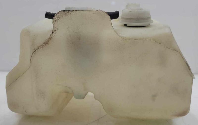 2005 2006 Jeep Grand Cherokee Windshield Washer Fluid Reservoir OEM 05143580AA