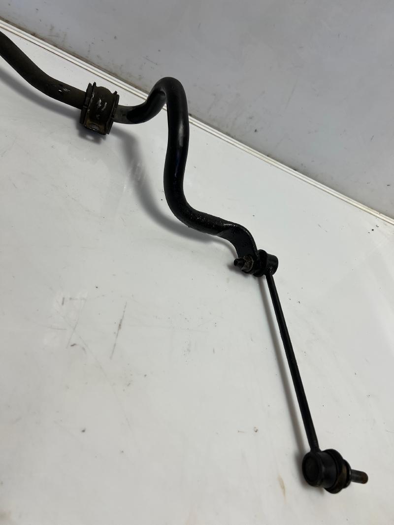 2012 - 2016 Cadillac SRX Front Stabilizer Bar Swaybar Opt FE2 OEM 22783230