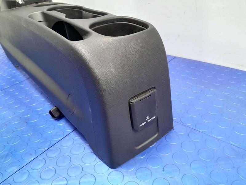 2020 Chevrolet Trax Front Console