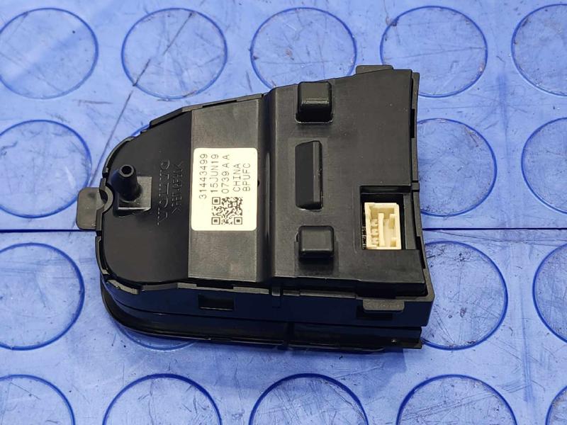 2016 Volvo XC90 Combination Switch