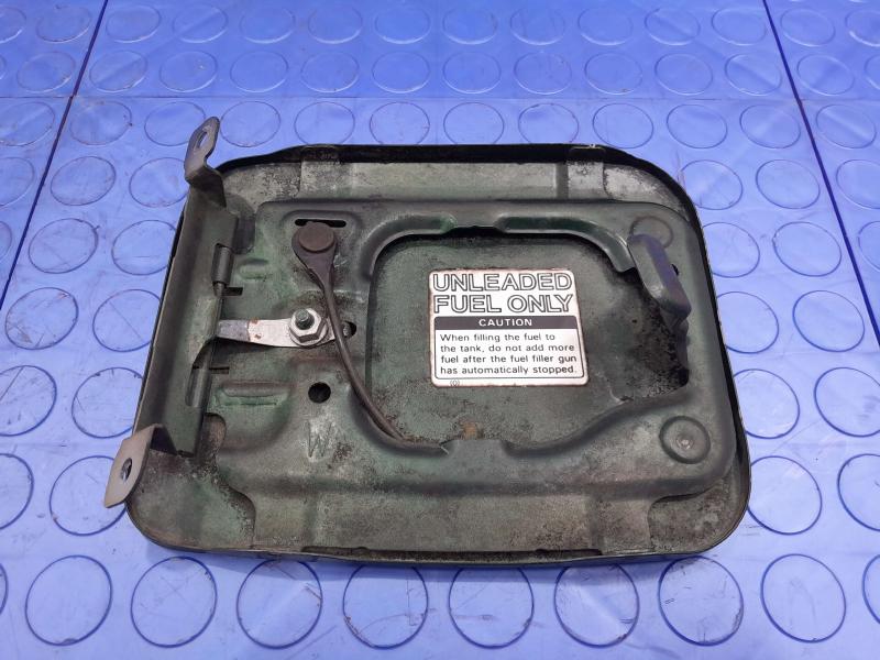 2003 Subaru Impreza Fuel Tank Door