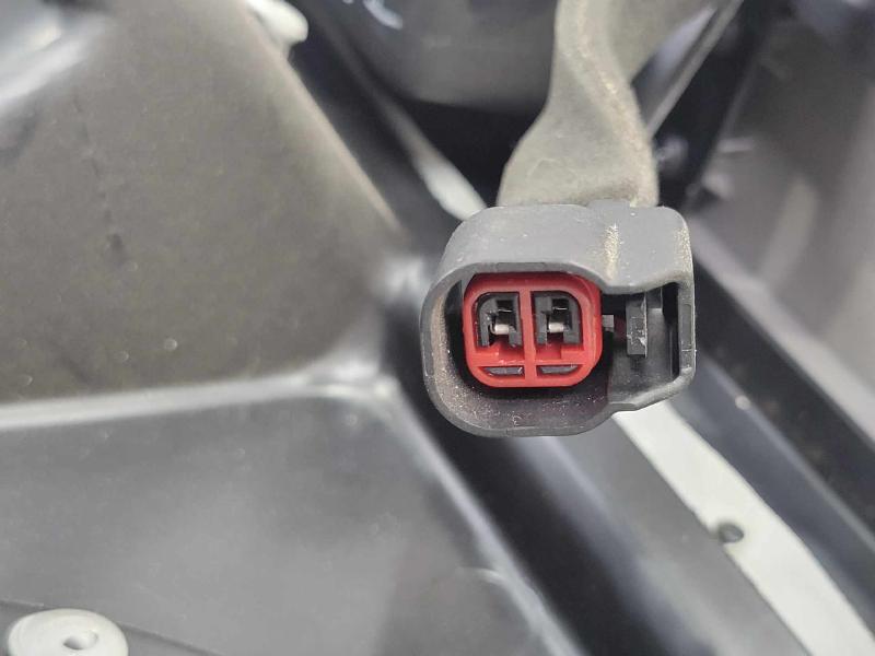 2004 Lincoln Navigator Front Door Trim Panel