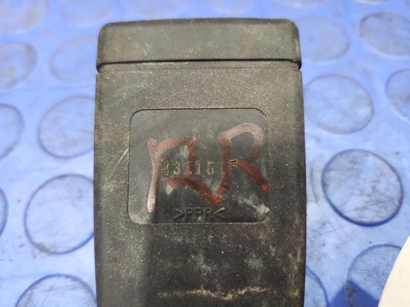 2015 Chrysler 200 Rear Seat Belt