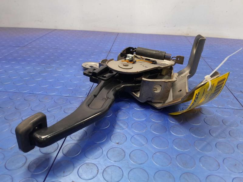2010-2015 Hyundai Tucson Parking Brake Control Lever Pedal Assembly OEM 59700-2S100