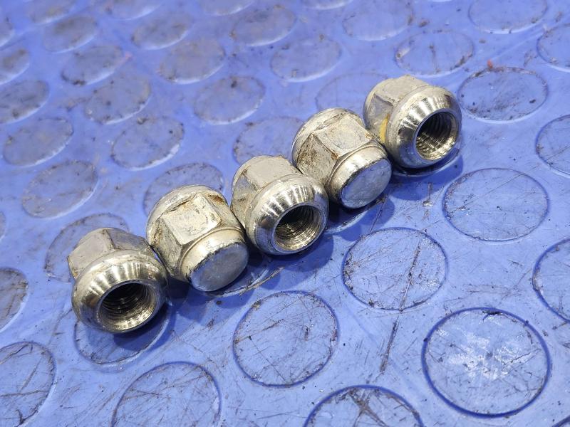 2015 Acura TLX Lug Nuts