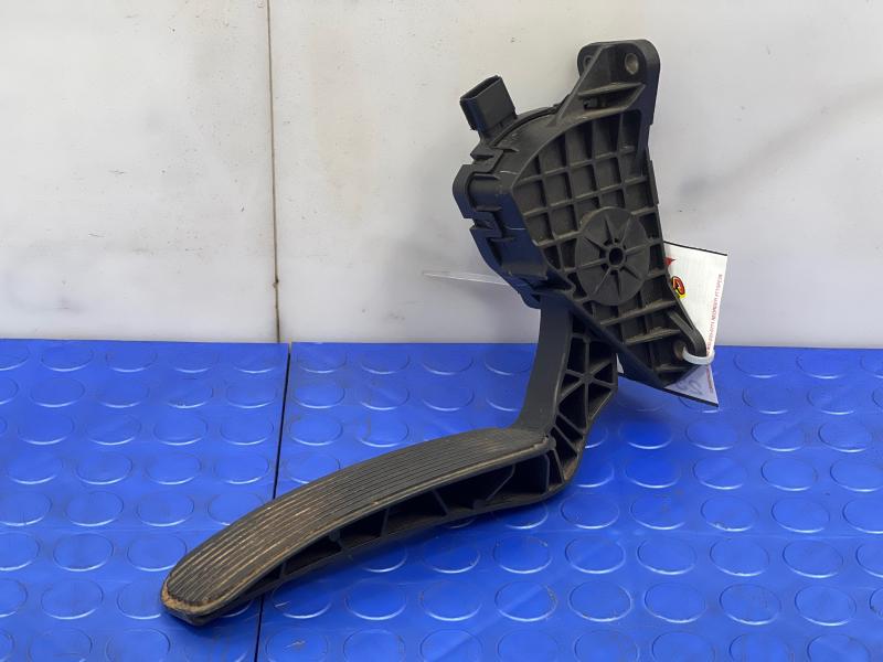 2011 - 2019 Ford Explorer Accelerator Pedal Assembly w/ Sensor OEM BB5A-9F836-AC