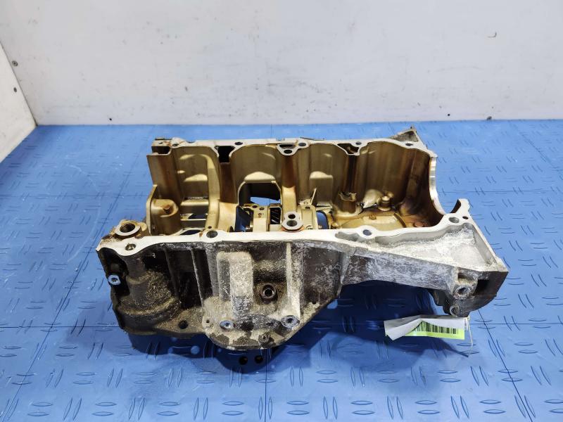 2013 Toyota Camry Oil Pan