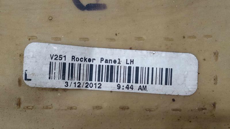 2012 Mercedes R-Class Rocker Moulding
