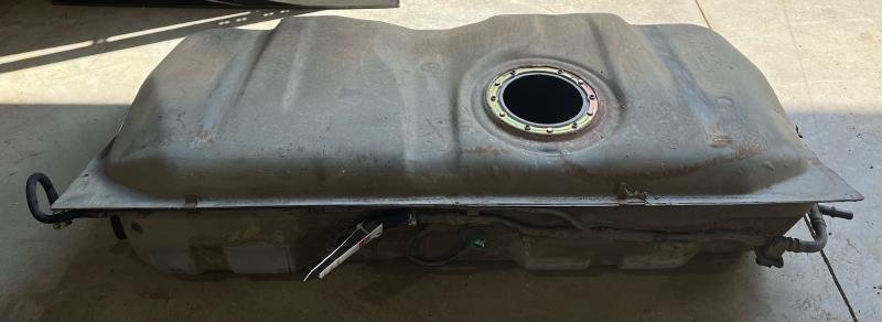 2005 Ford Crown Victoria Fuel Tank Assembly Thru 2/14/05 ONLY OEM 5W139002AB