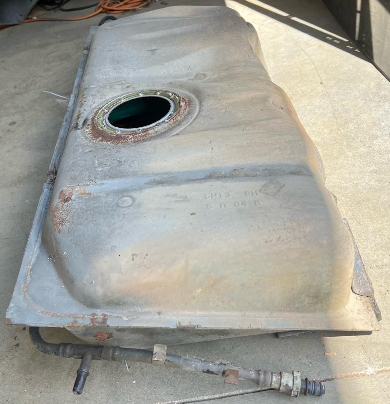 2005 Ford Crown Victoria Fuel Tank Assembly Thru 2/14/05 ONLY OEM 5W139002AB