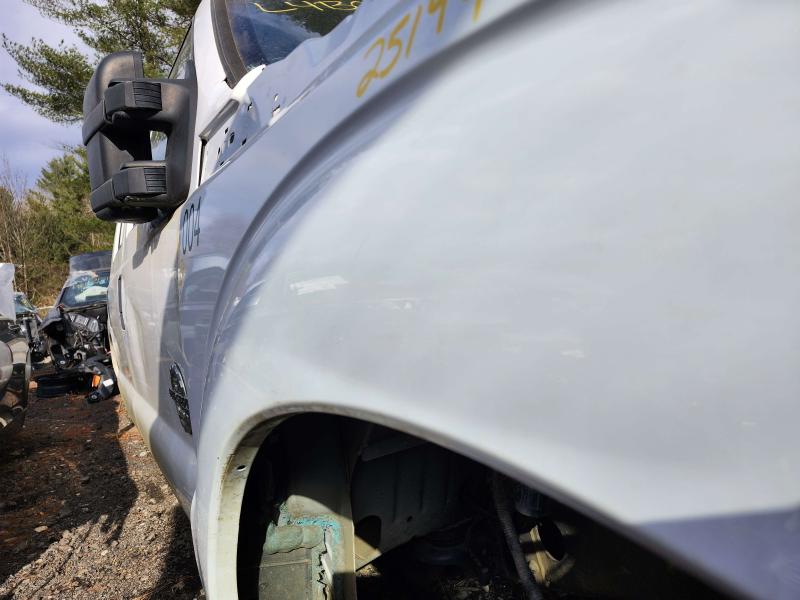 2013 Ford F-250 Super Duty Fender