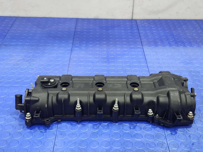 2014 Jeep Grand Cherokee Valve Cover