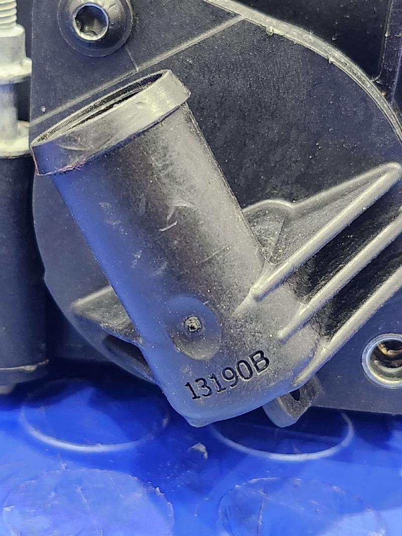2014 Jeep Grand Cherokee Valve Cover
