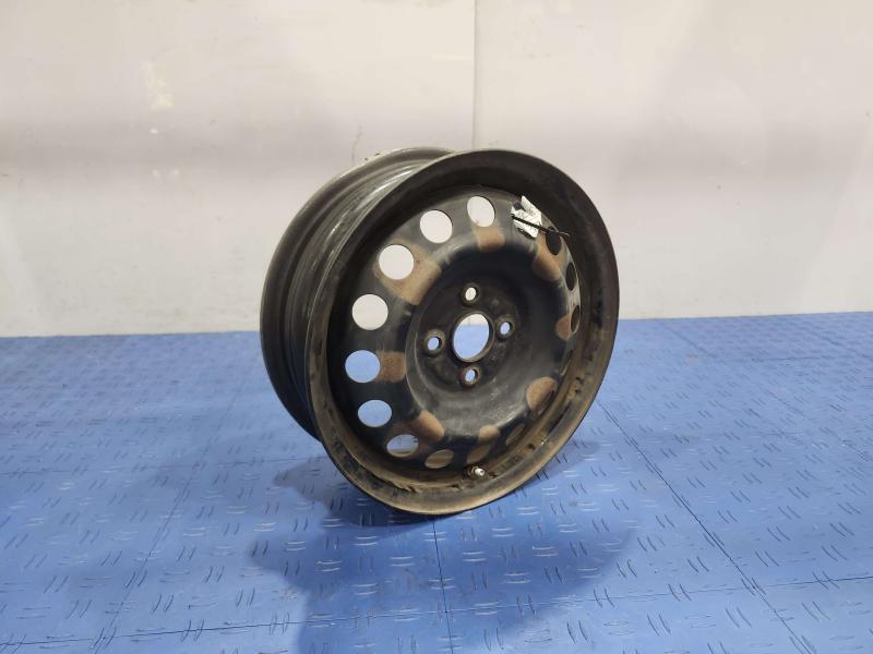 2013 Toyota Yaris Wheel