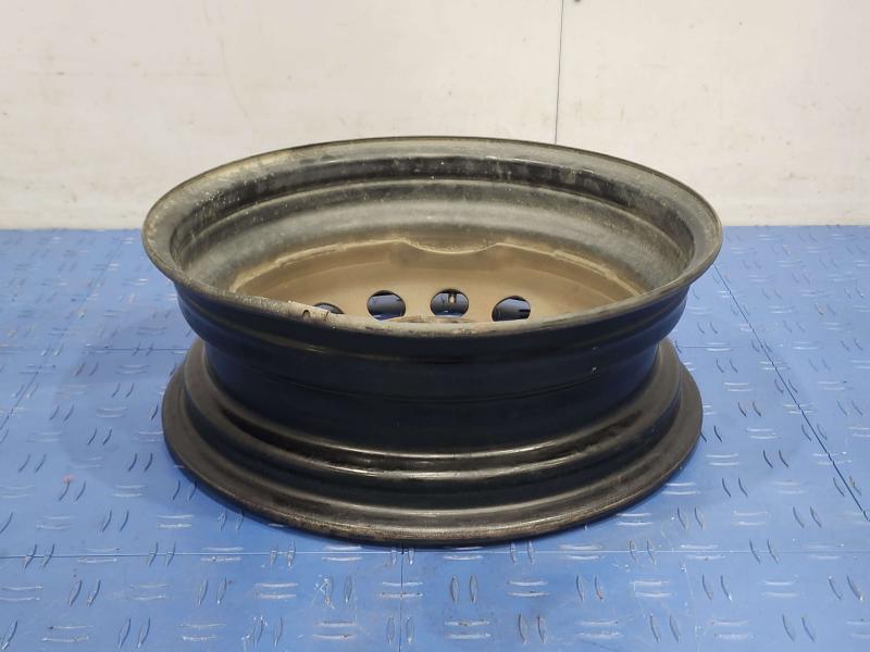 2013 Toyota Yaris Wheel