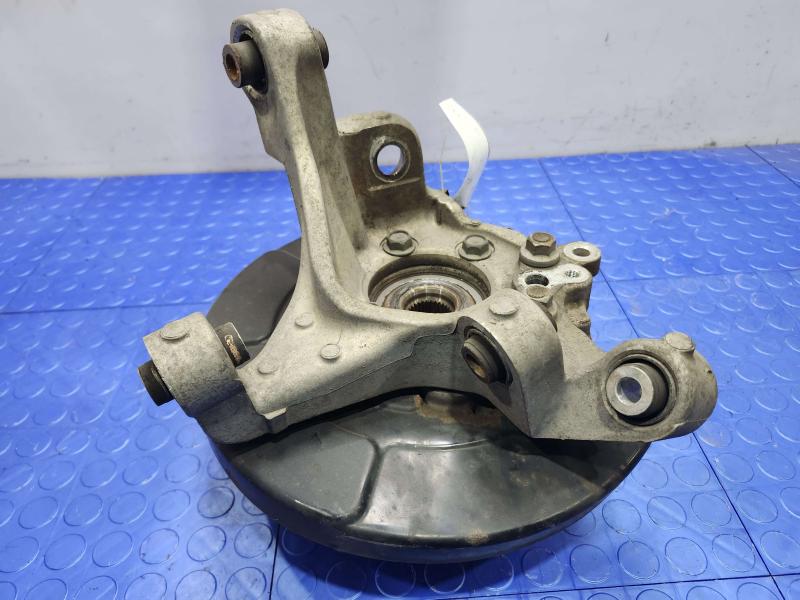 2015 Infiniti Q50 Rear Knuckle/Stub Axle