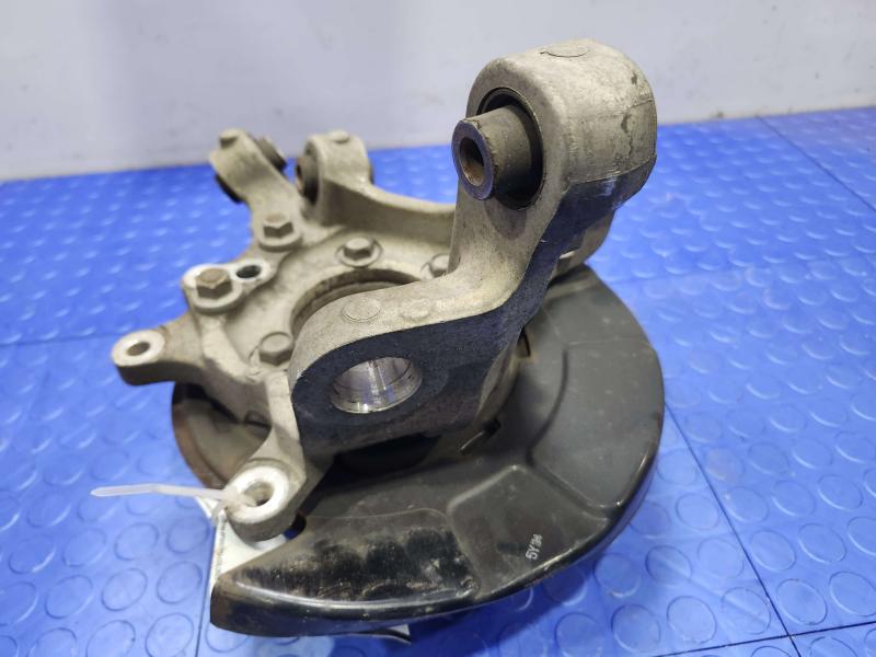 2015 Infiniti Q50 Rear Knuckle/Stub Axle