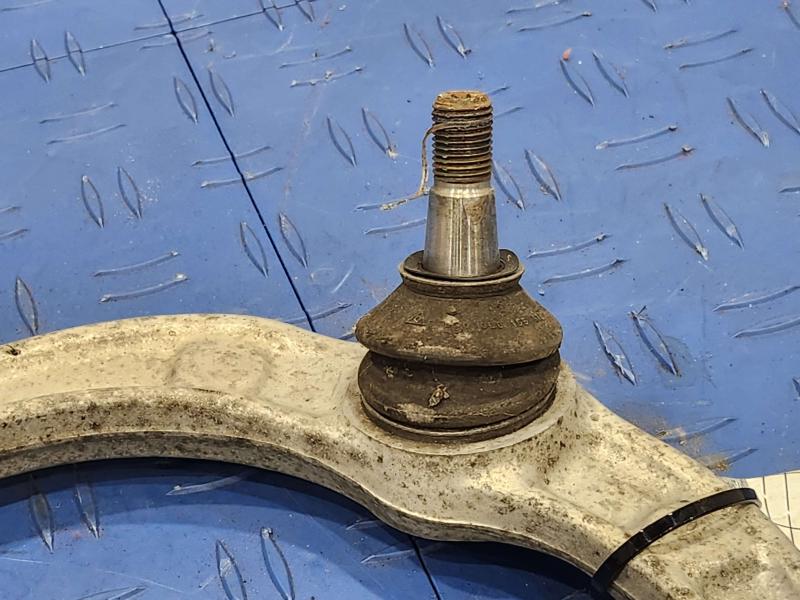 2010 Mercedes ML-Class Upper Control Arm Front