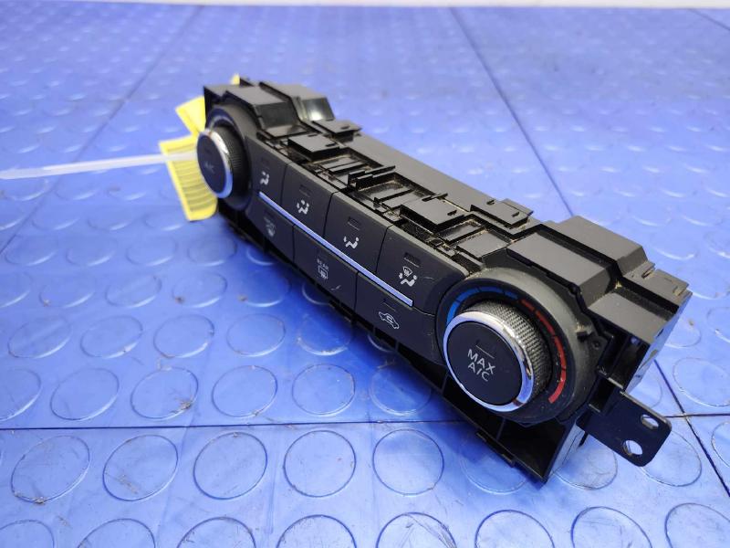 2016 Nissan Rogue Heater A/C Control