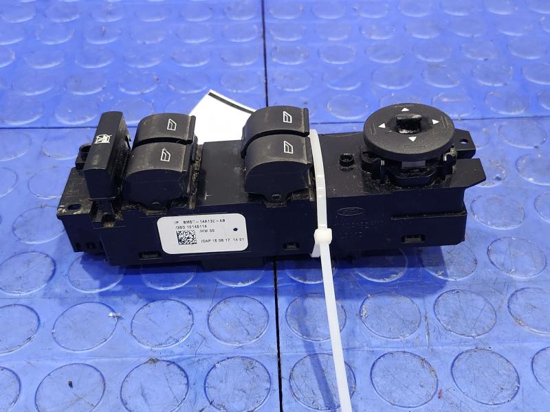 2017 Ford Focus Door Switch Front