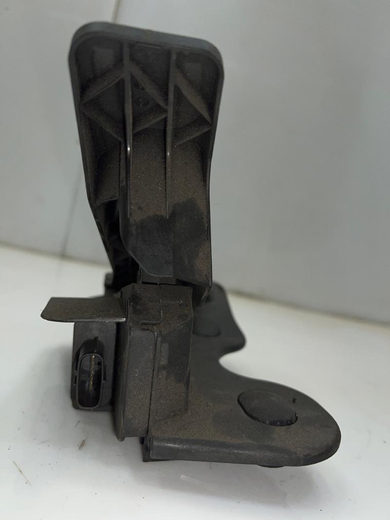2015 Mazda Mazda6 Pedal Assembly