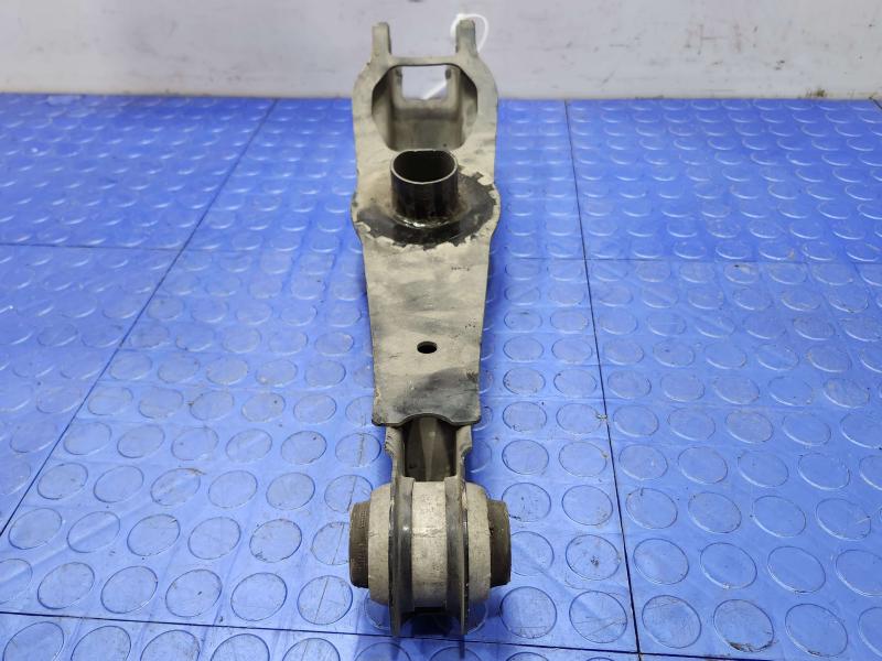 2017 GMC Acadia Lower Control Arm Rr