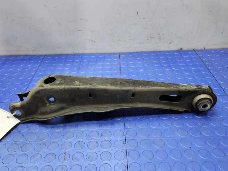 2017 GMC Acadia Lower Control Arm Rr