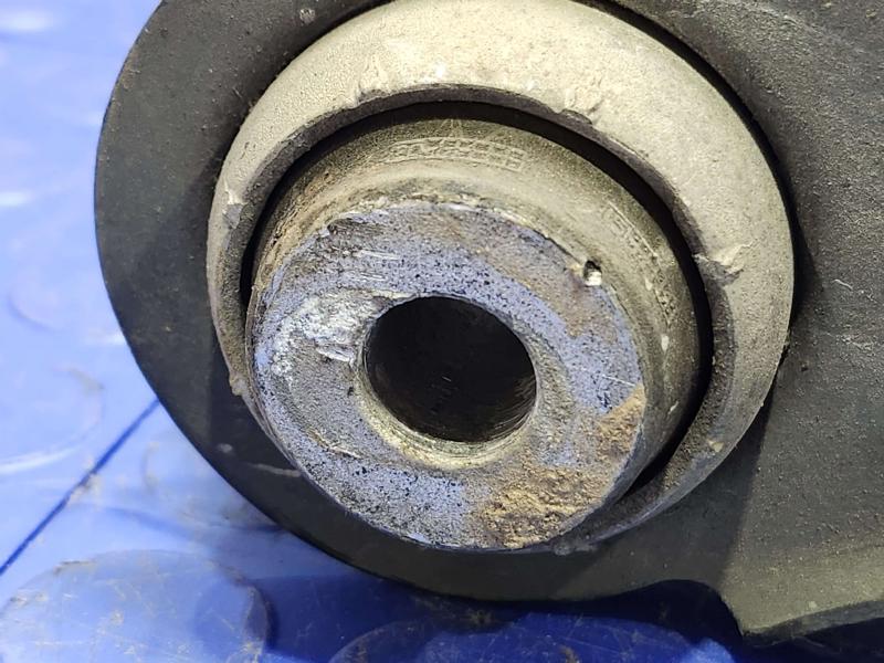 2017 GMC Acadia Lower Control Arm Rr