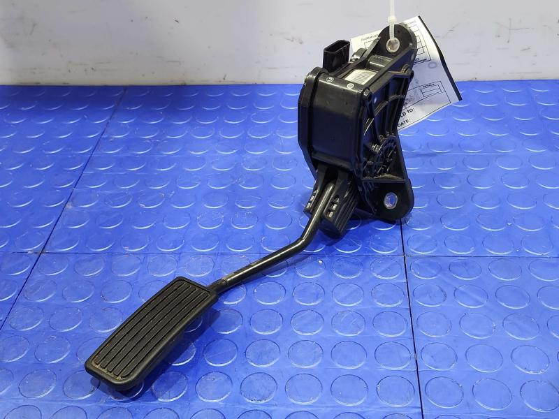 2008 Honda Fit Pedal Assembly