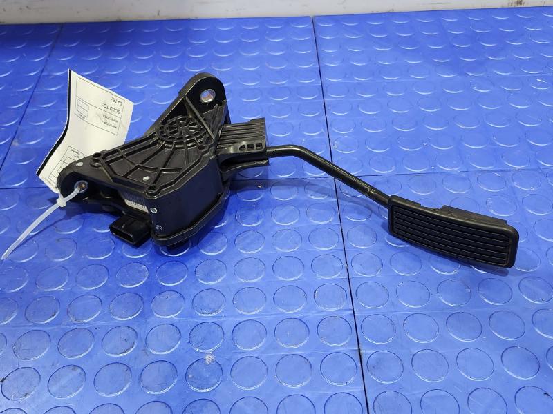 2008 Honda Fit Pedal Assembly