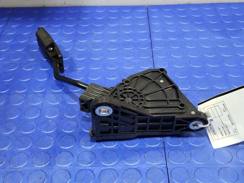 2008 Honda Fit Pedal Assembly