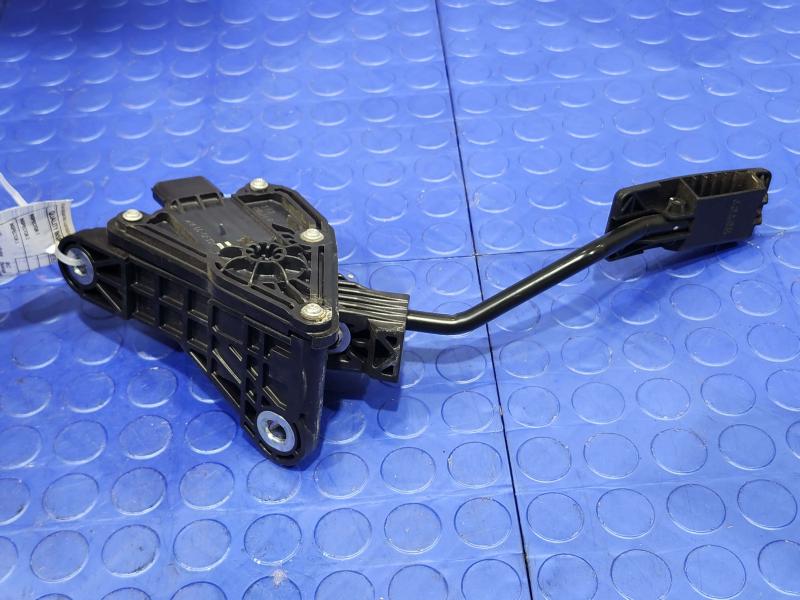 2008 Honda Fit Pedal Assembly