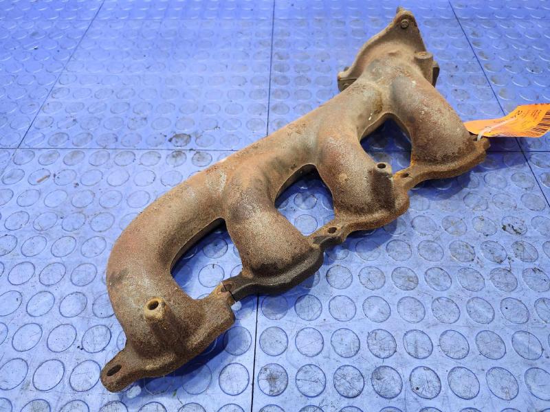 2017 Chevrolet Silverado 1500 Exhaust Manifold