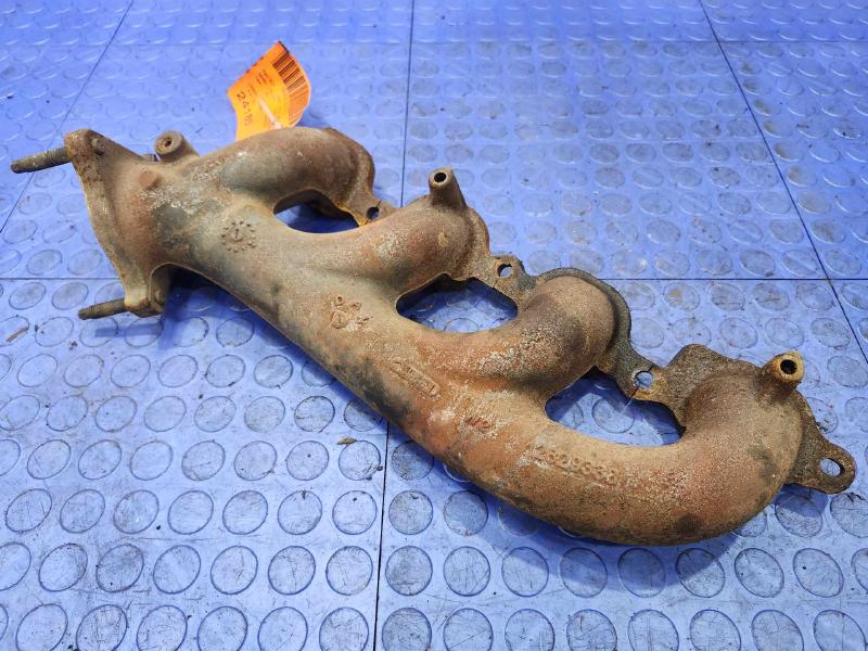 2017 Chevrolet Silverado 1500 Exhaust Manifold