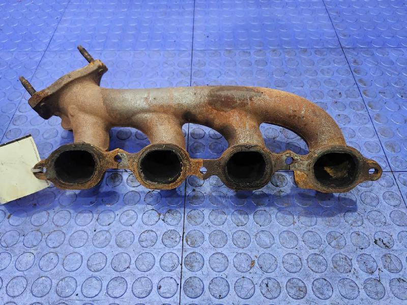 2017 Chevrolet Silverado 1500 Exhaust Manifold