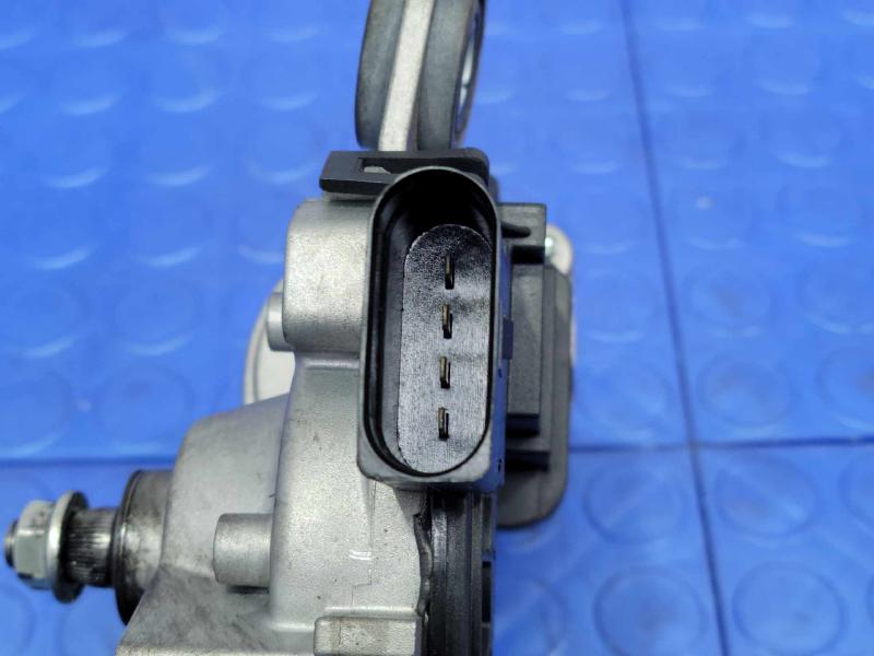 2017 Chevrolet Colorado Wiper Motor Front