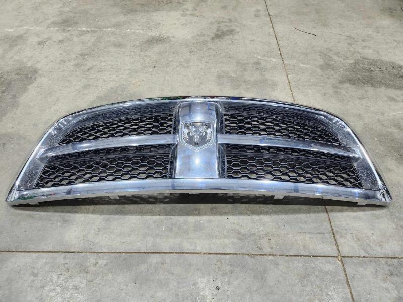 2011 Ram 1500 Grille