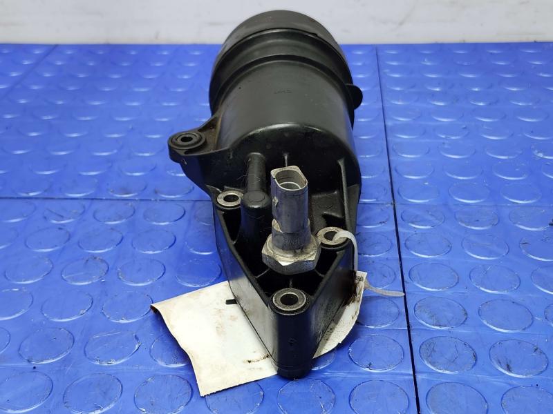 2015 Audi Q7 Oil Filter Housing