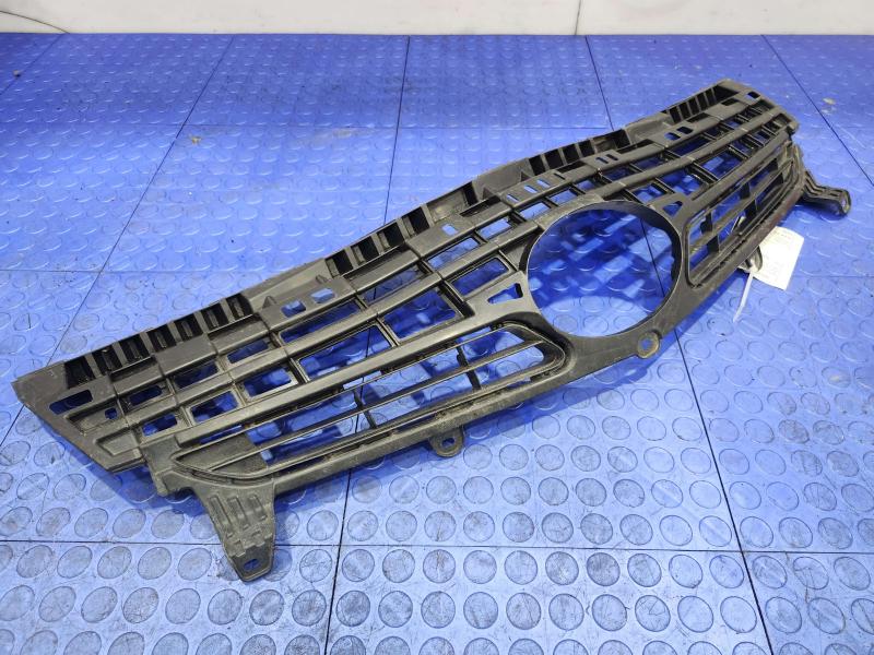 2012 Toyota Prius Grille
