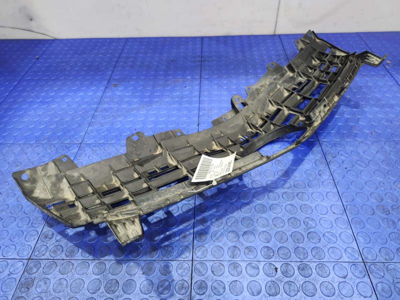 2012 Toyota Prius Grille