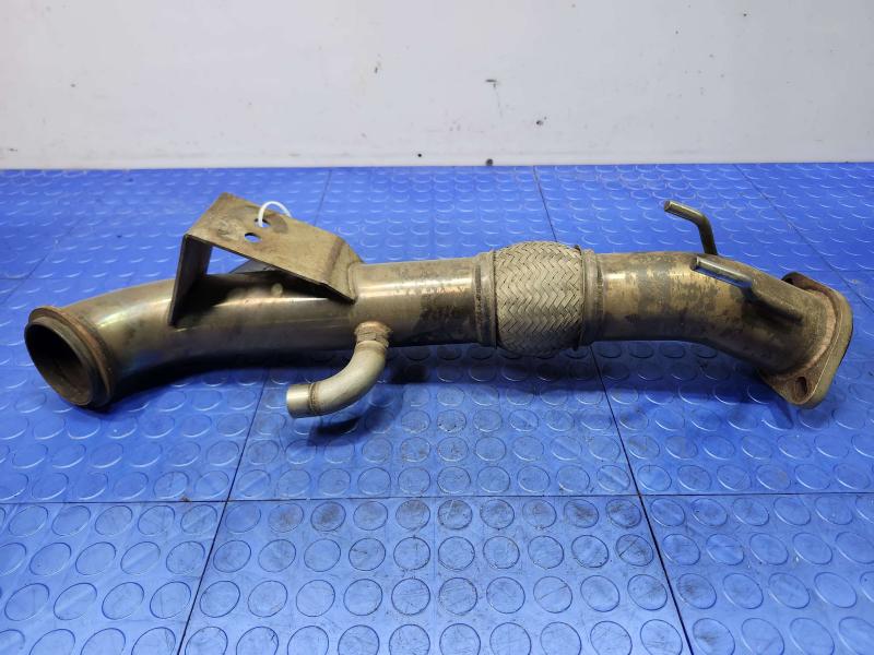 2016 Ford Focus Exhaust Cross Over Pipe