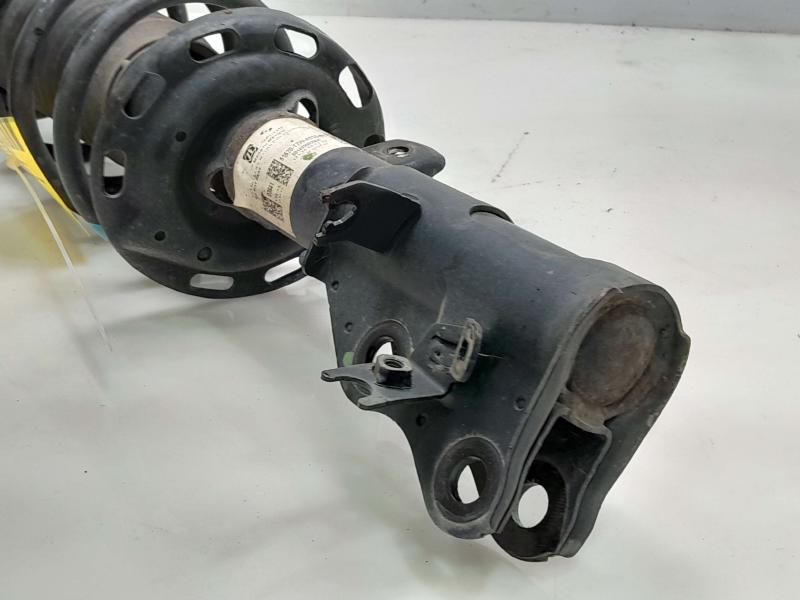 2016-2022 Honda HR-V Front Strut Assembly LH Driver Side OEM 51621T7WA01