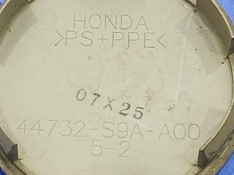 2008 Honda CR-V Center Cap