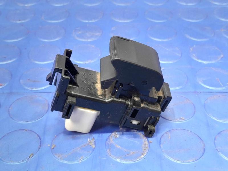 2014 Toyota RAV4 Door Switch Front