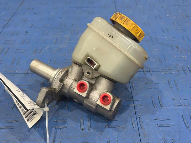 2010 Subaru Legacy Master Cylinder